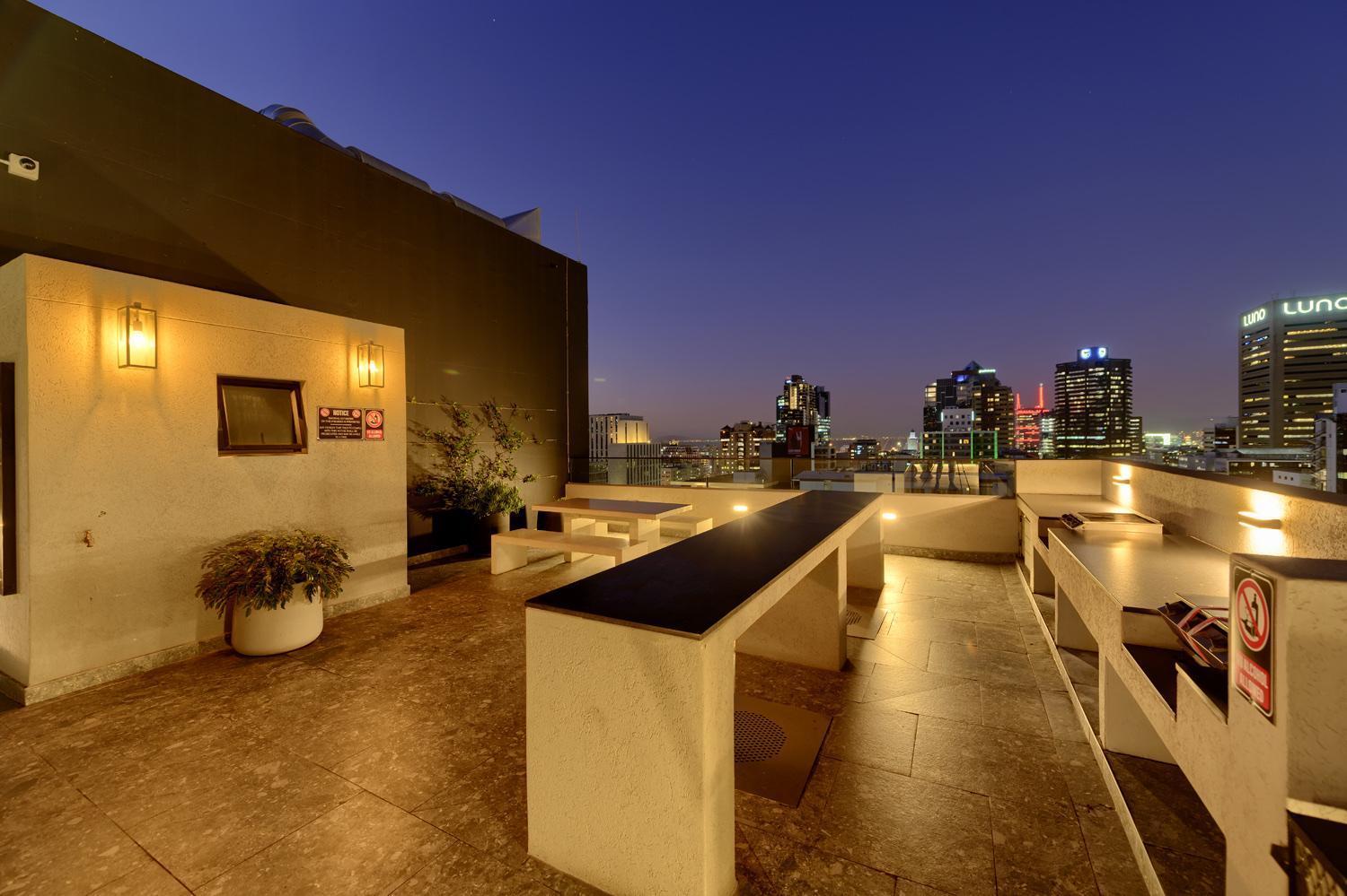 Urban Comfort At 1 Bed In City Centre With Pool Cape Town Dış mekan fotoğraf